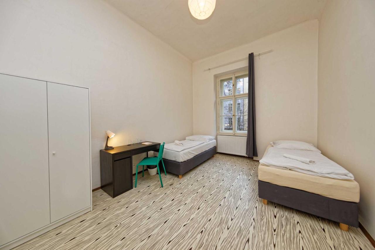 Apartment Manesova 4 Prag Exteriör bild